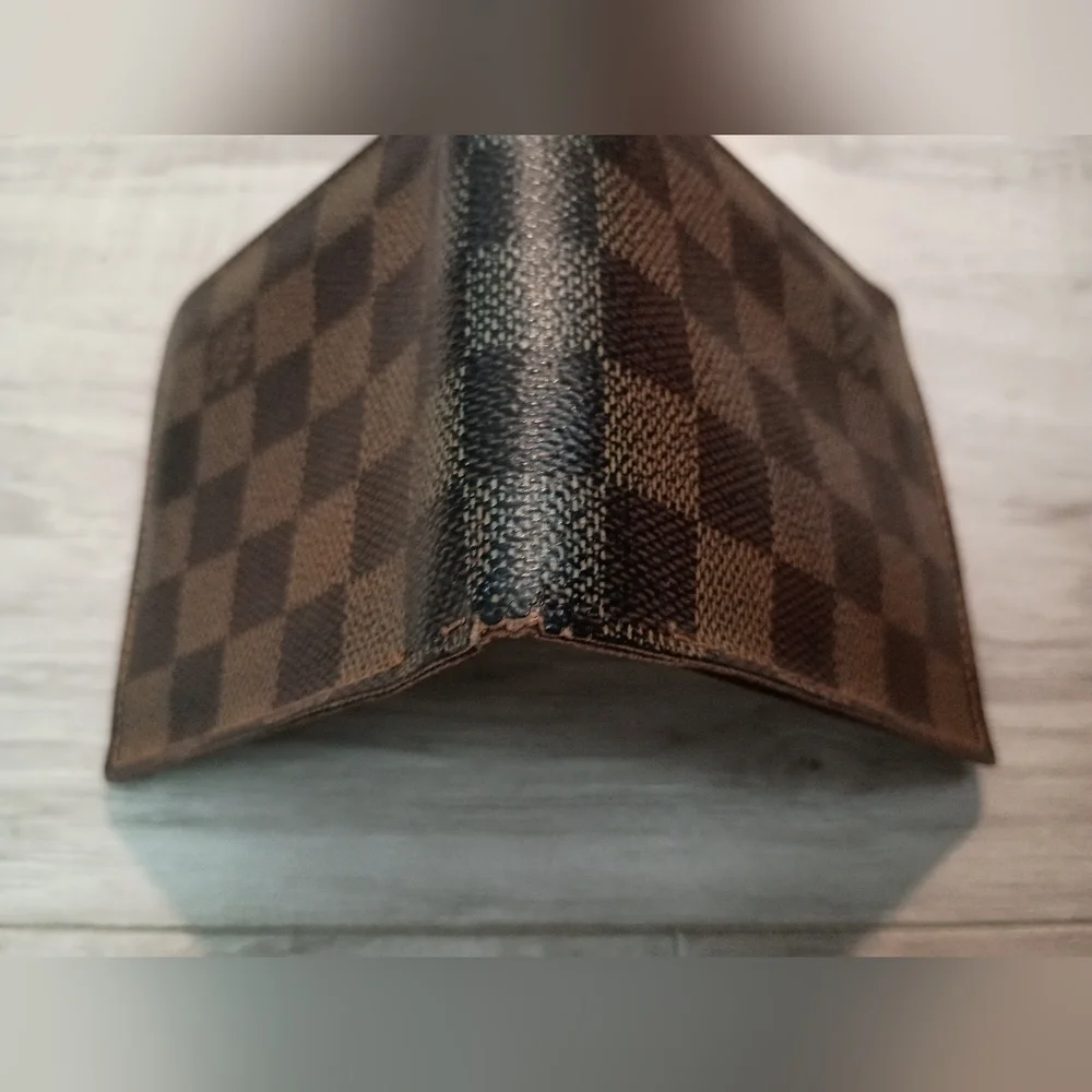Authentic LOUIS VUITTON Damier Porte Monnaie Wallet Brown
